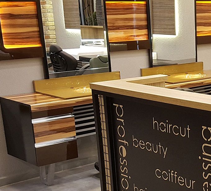 HAIRCUT DESK  CODE 763 PREZZO  €.1.2500,00+ iva e trasporto